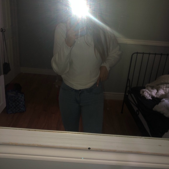 MIDWAIST SLIM JEANS🦋 - Picture 1 of 2